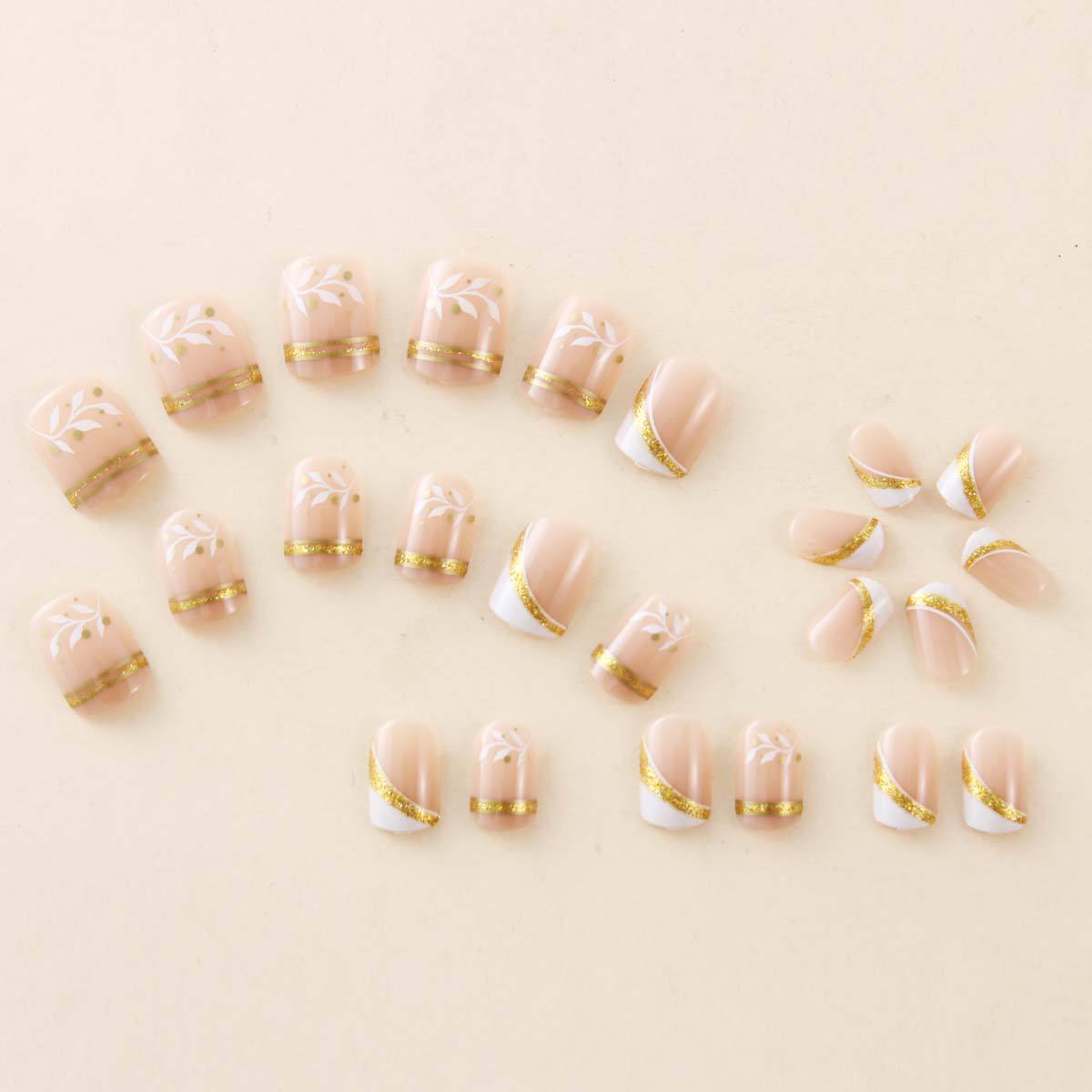 Press On Nail Set - Unghie Finte Corte Quadrate Nude con