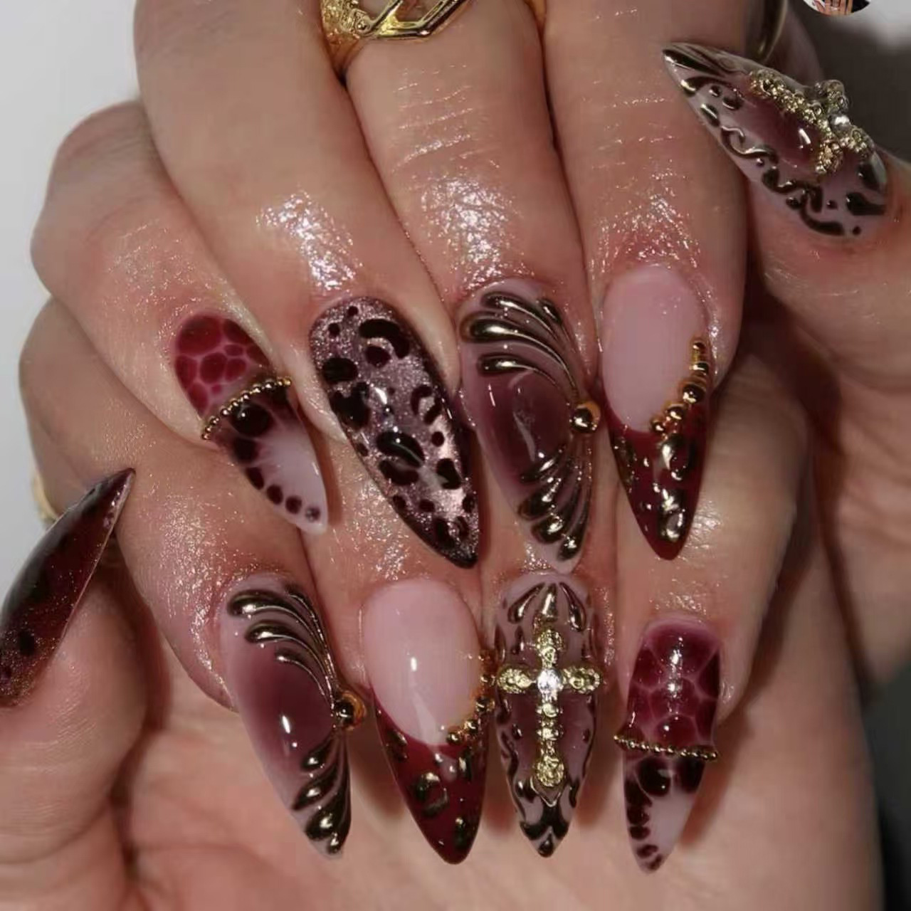 Press On Nail Set - Unghie finte di media lunghezza per