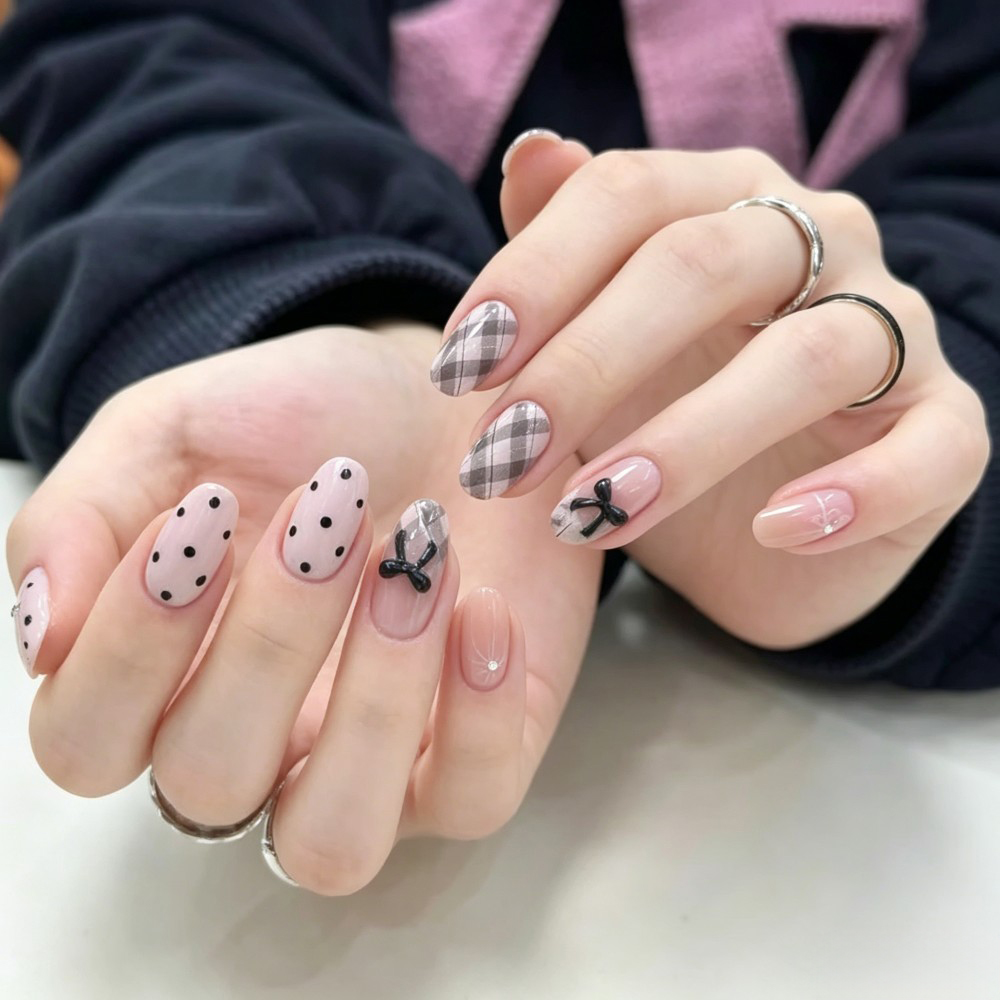 24 Pezzi Unghie Finte Press-On - Nail Art Wedding recensione e prezzo