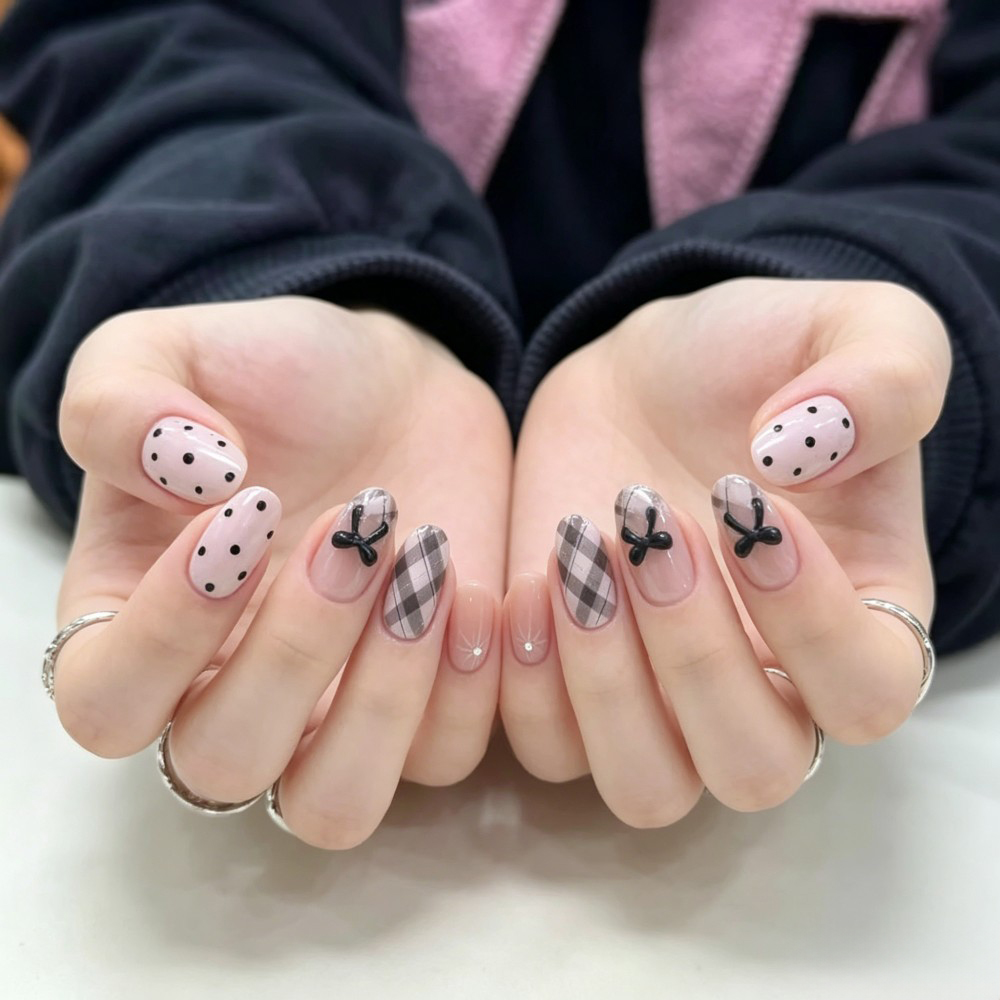 24 Pezzi Unghie Finte Press-On - Nail Art Wedding recensione e prezzo