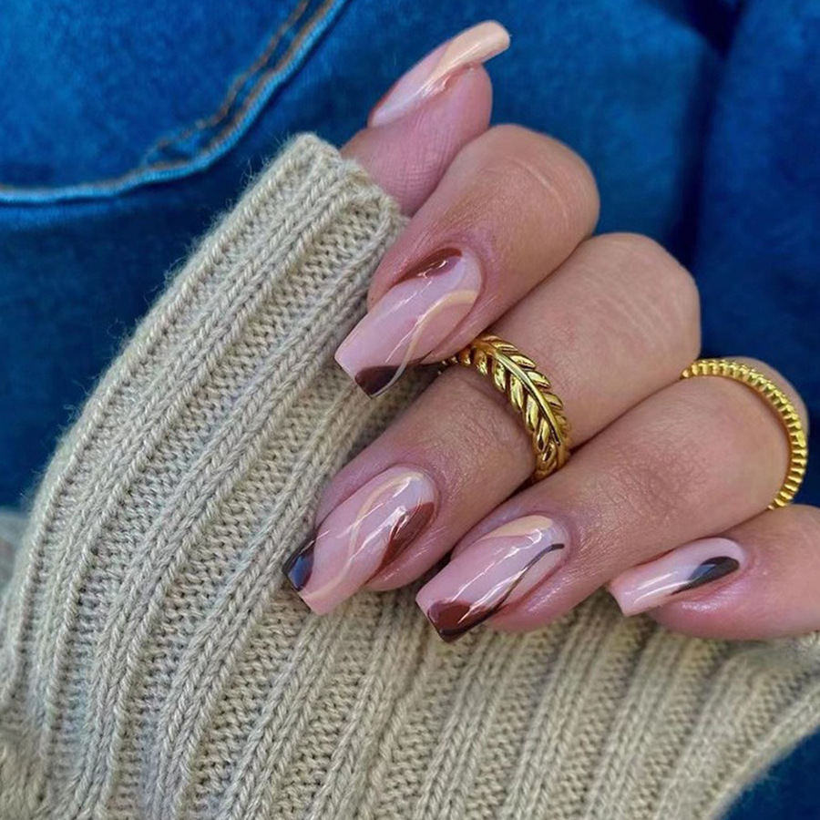 Unghie finte corte e medie per - Press On Nail Set recensione e prezzo