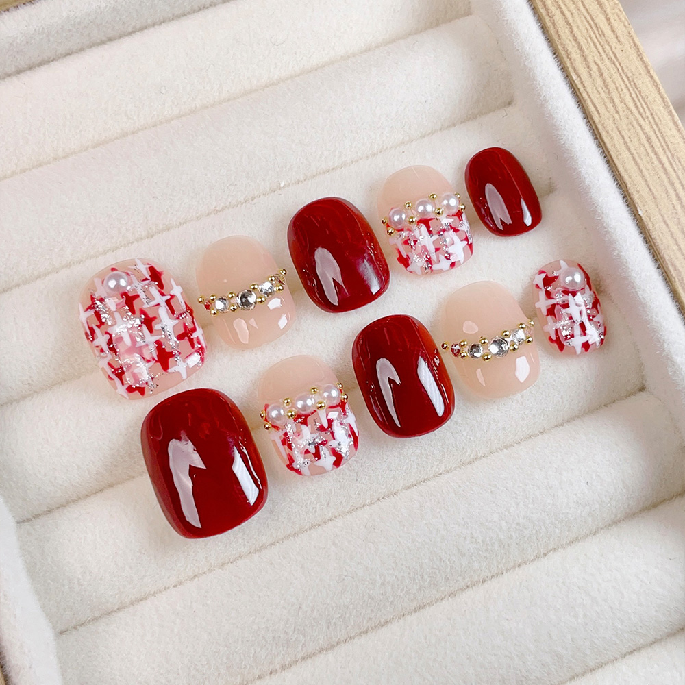 Kit di 10 Unghie Finte Corte Q - Nail Art Elegant recensione e prezzo